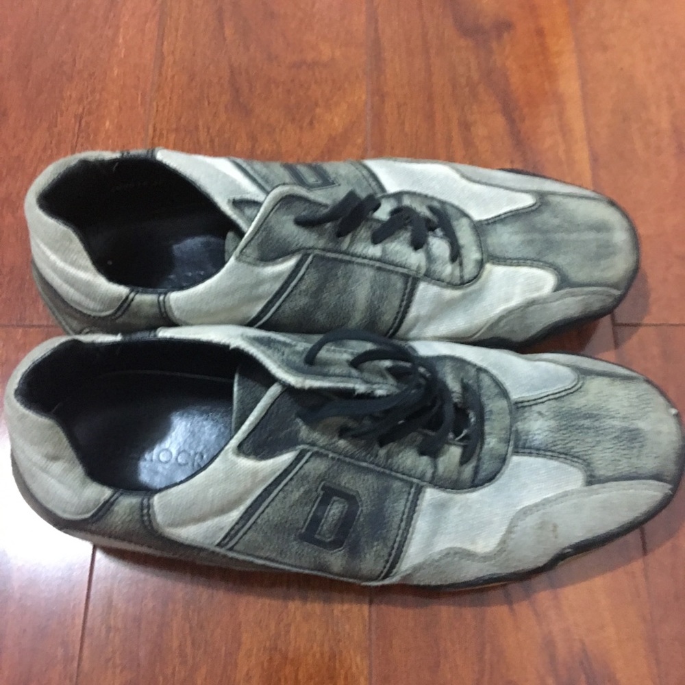 Size 9 Democrata casual leather shoe